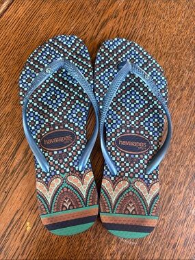 Havianas Slim Flip Flop Womens 6